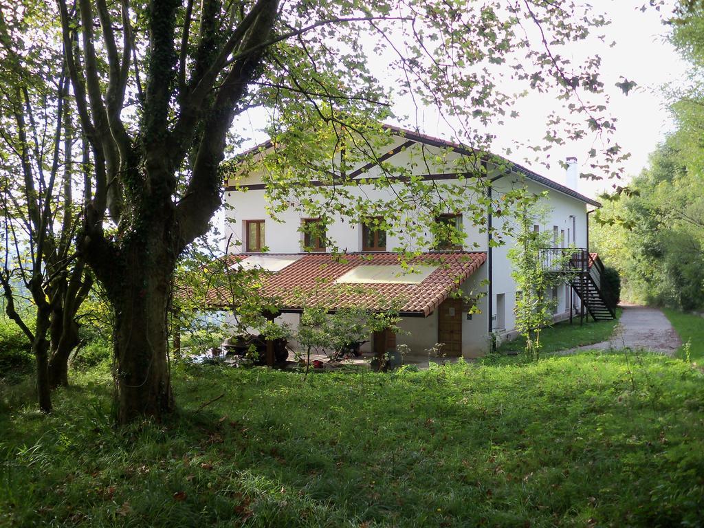 Pardiola Baserria Hotel Hernani Exterior photo