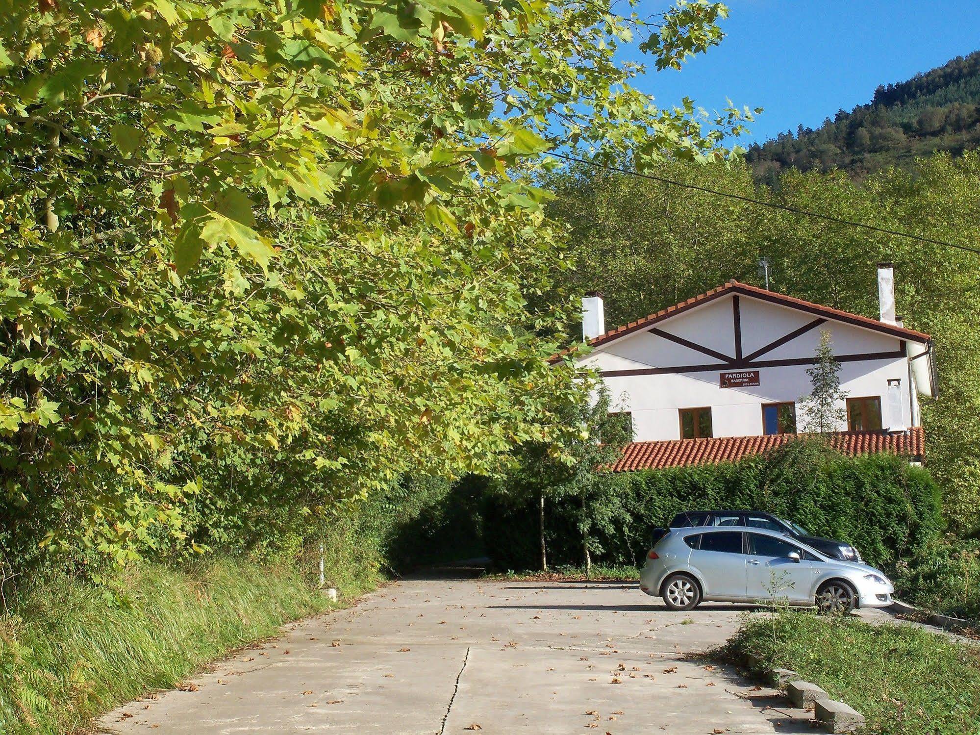 Pardiola Baserria Hotel Hernani Exterior photo